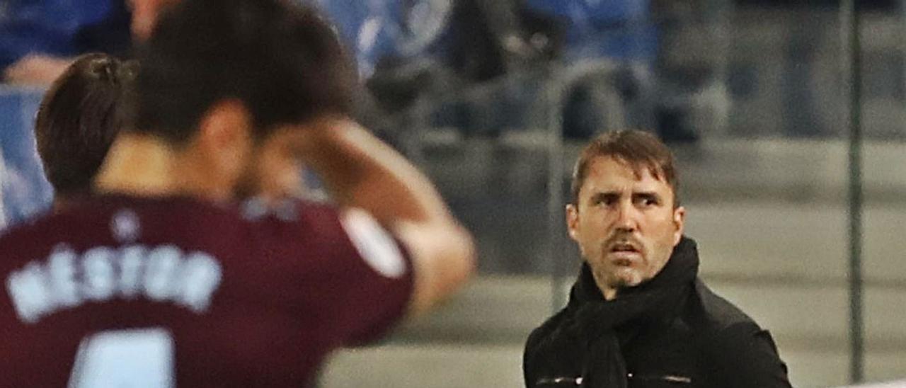 Eduardo Coudet, durante el partido que el Celta disputó en San Sebastián. // JAVI COLMENERO