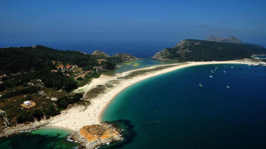 Playa de Rodas, en las islas Cíes. // Iñaki Abella