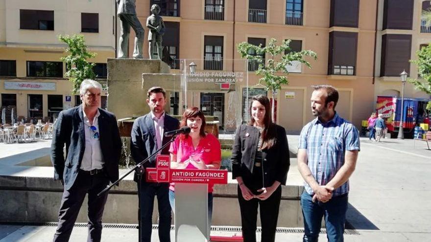 Candidatos del PSOE, esta mañana.