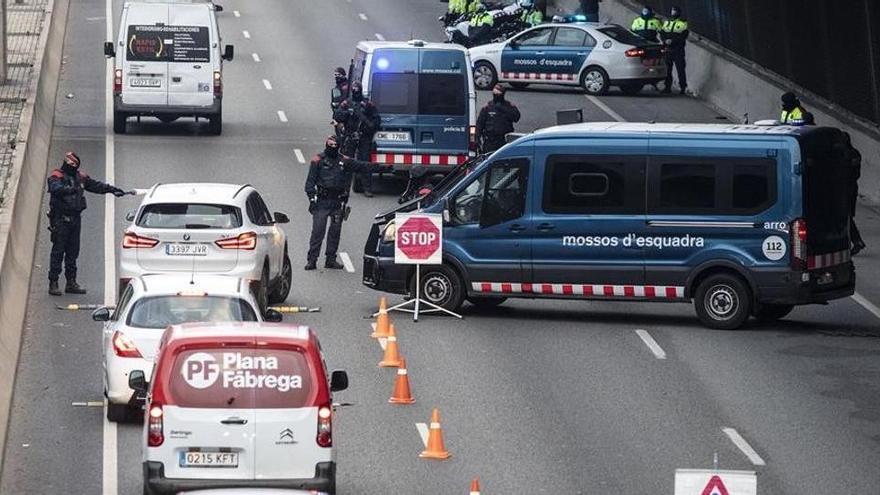 Control de mobilitat dels Mossos a Barcelona