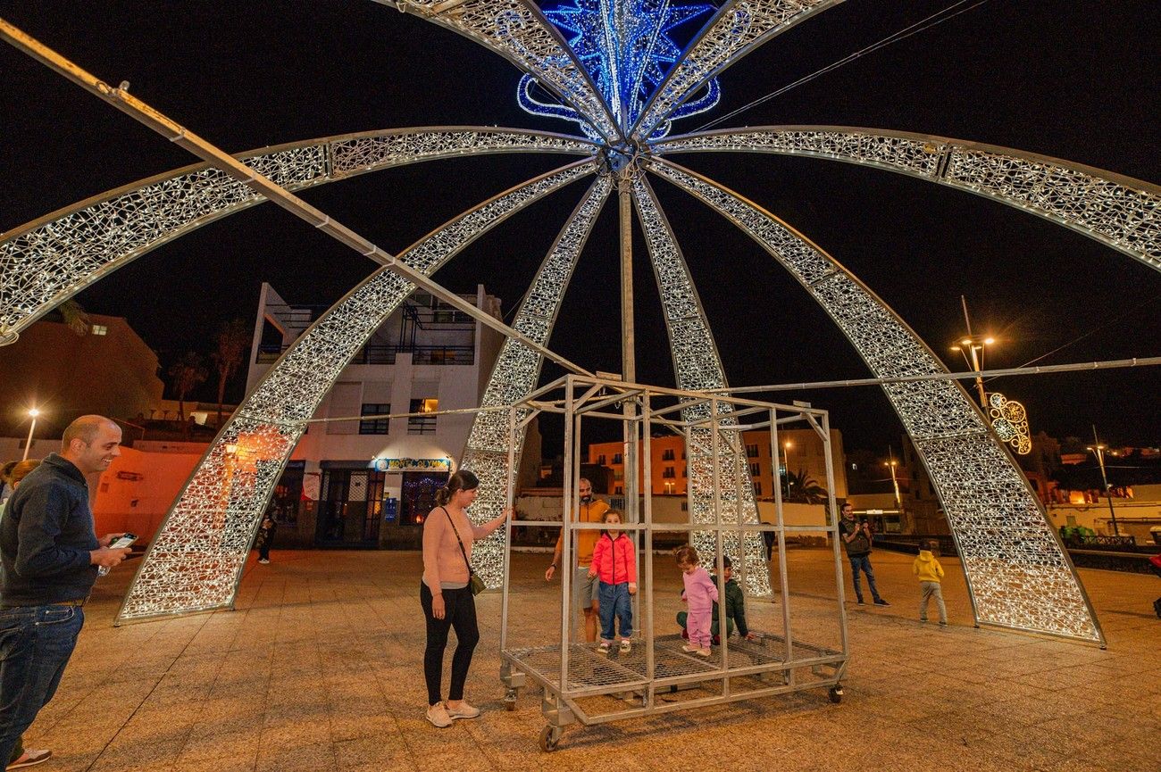 Arrecife brilla para recibir la Navidad