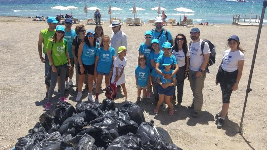 Trabajadores de Hidraqua recogen 1,6 toneladas de basura en varios espacios naturales