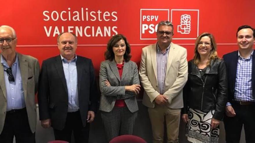 Fepeval y Cedaes analizan con el  PSOE las necesidades de los polígonos