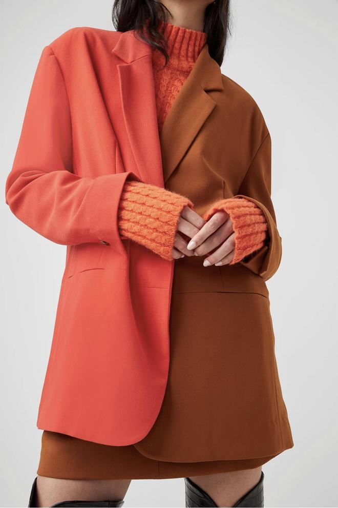 Blazer bicolor naranja de French Connection