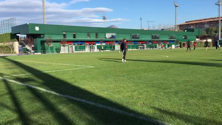 Suave entrenamiento del Hércules en la Ciudad Deportiva Joan Gamper