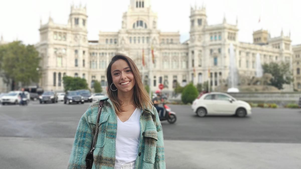 La autora del trabajo, Alba Estévez Aldas