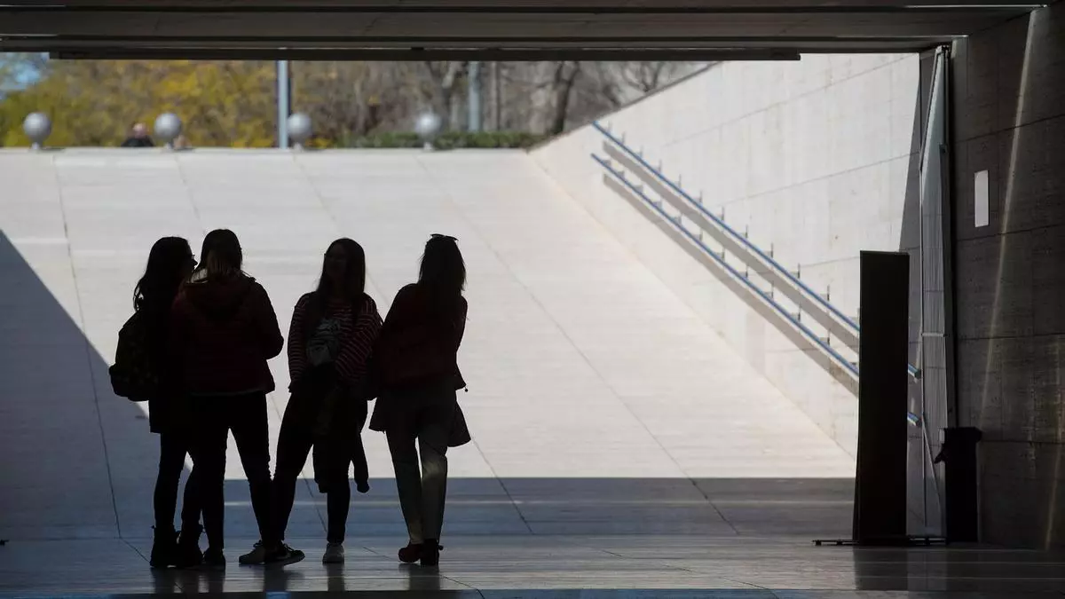 Mujeres jóvenes que marcan el paso del feminismo: "Nos tienen como el sexo débil, pero podemos hacer lo que nos de la gana"