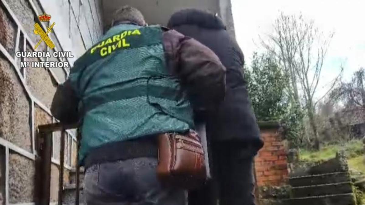 Detenido un vecino de Melón en una operación contra la estafa y el blanqueo de capitales.