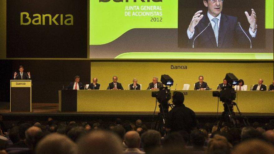 Bankia se compromete a reducir en 30.000 millones los activos tóxicos en tres años