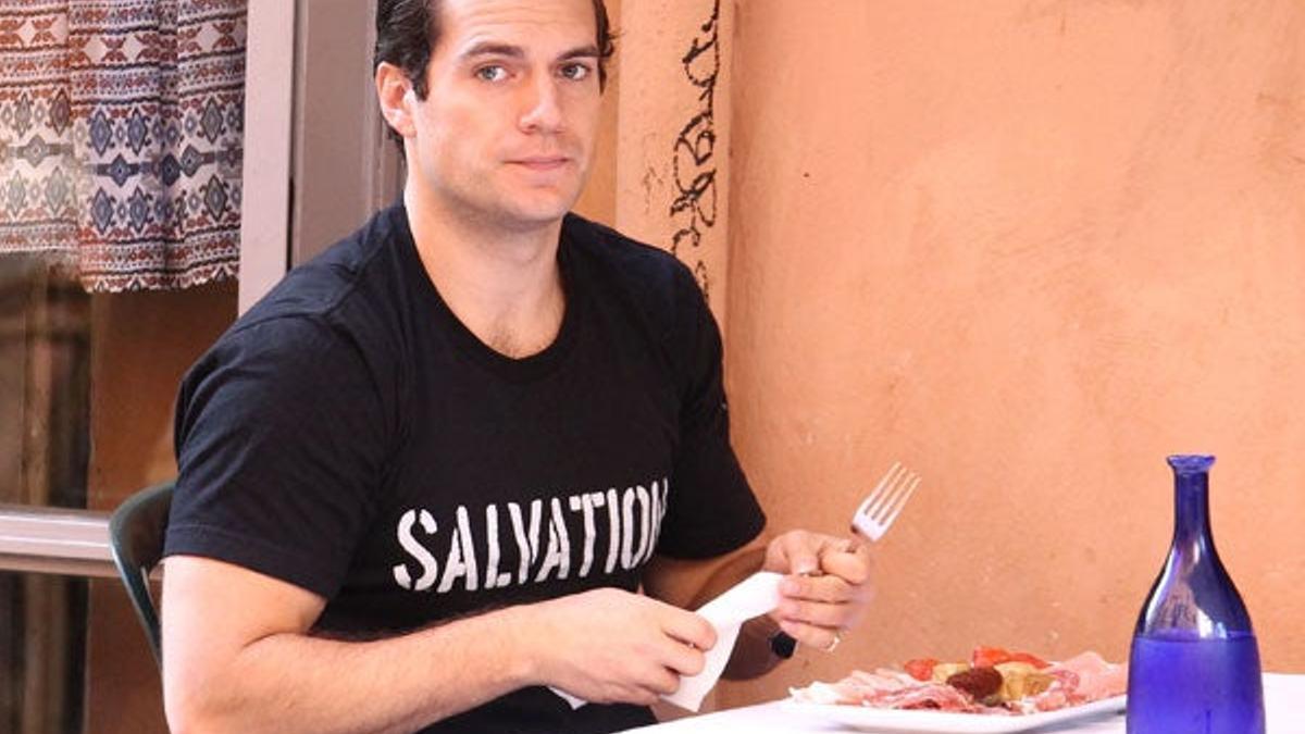 Henry Cavill aprovecha sus ratos libres para disfrutar de Roma