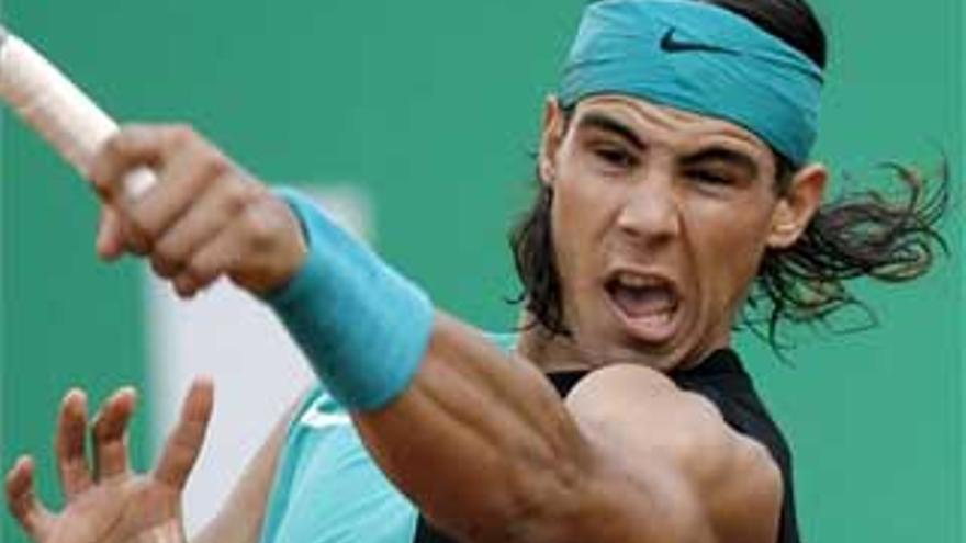 Nadal está bien y jugará esta noche contra Youzhny