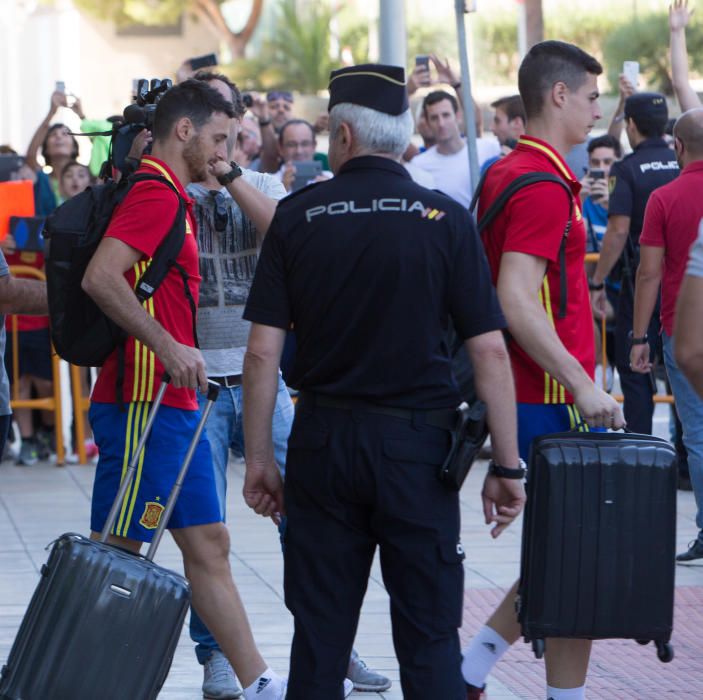 Los jugadores de la Selección llegan a Alicante