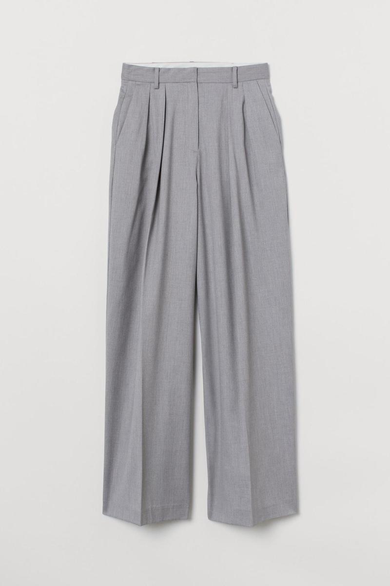 Pantalón amplio de sarga en color gris, de H&amp;M