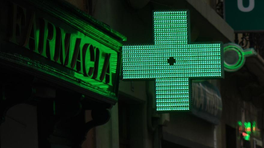 El Palacio de la Merced se ilumina de verde este lunes en el Día Mundial del Farmacéutico