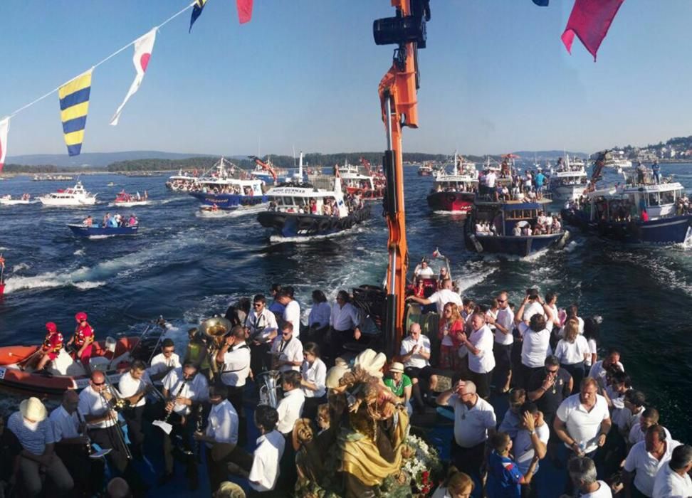 Procesión de la Virgen del Carmen 2017 en Arousa