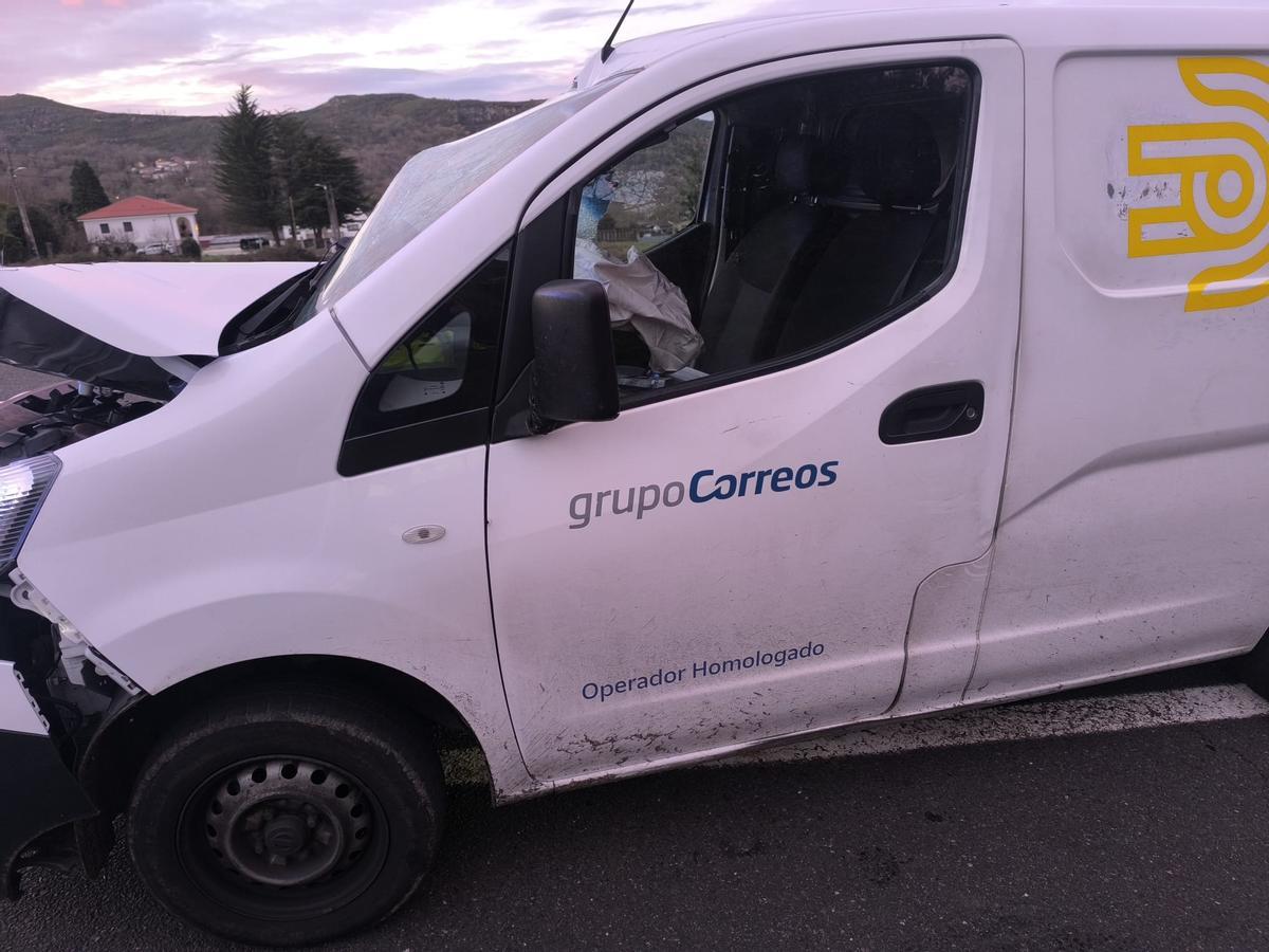 Un aparatoso siniestro en Esgos se salda con la muerte de un caballo