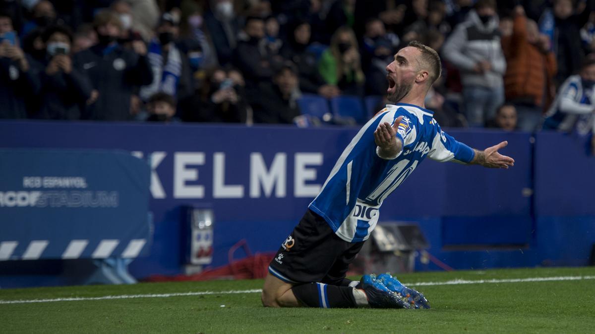 Darder celebrando el empate a un gol durante el partido de liga entre el RCD Espanyol y el FC Barcelona.