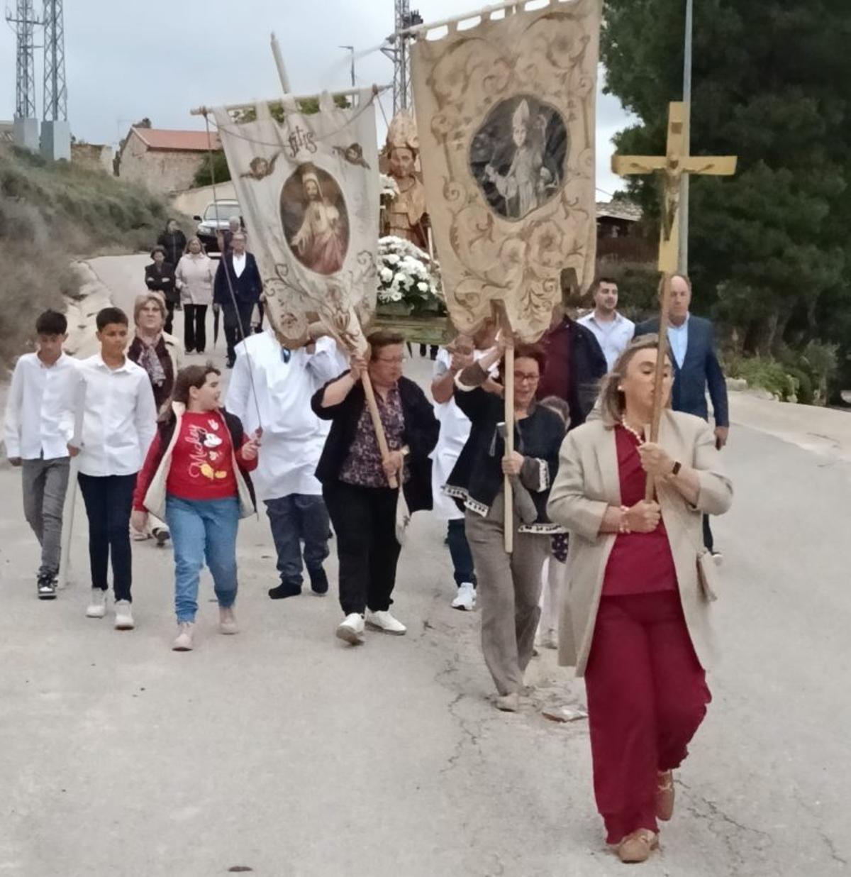 Procesión en honor a San Gregorio.