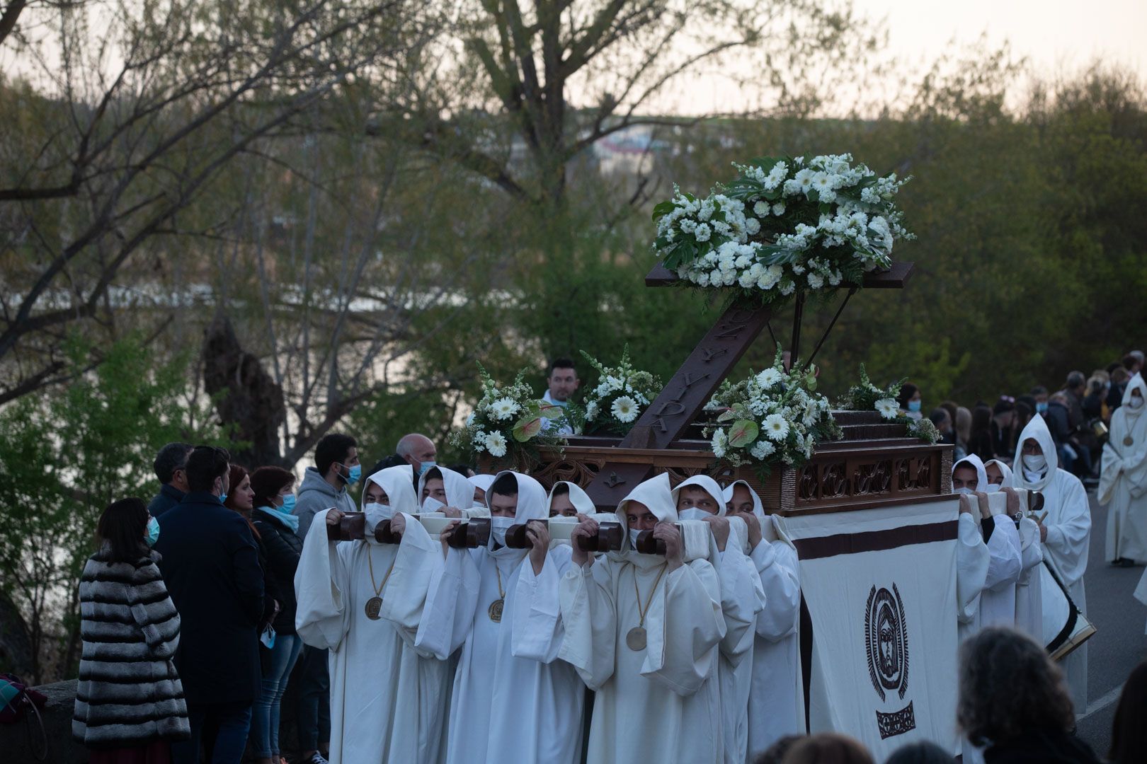 GALERIA | Las mejores imágenes de la procesión de Luz y Vida