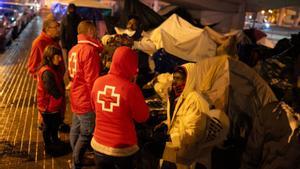 Allotjades 120 de les 180 persones vulnerables que vivien al B9