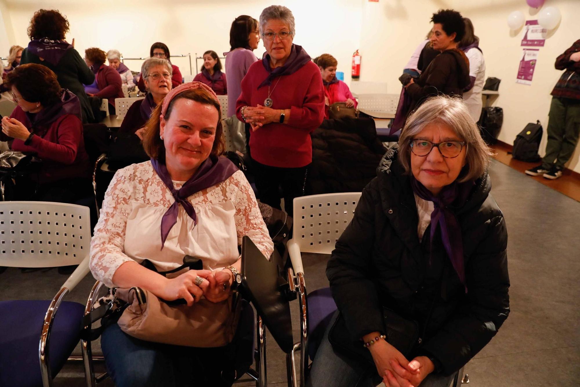 EN IMÁGENES: Así fue el encuentro de mujeres sordas en el palacio Valdecarzana de Avilés