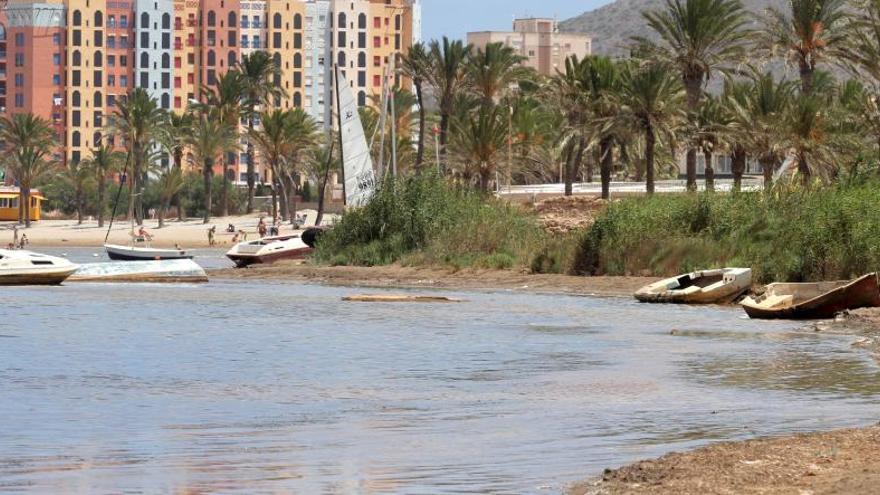 Zona donde desemboca el canal irregular con los vertidos agrícolas desde el Arco Sur.