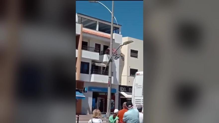 Llueven bicicletas en una calle de Corralejo, en Fuerteventura