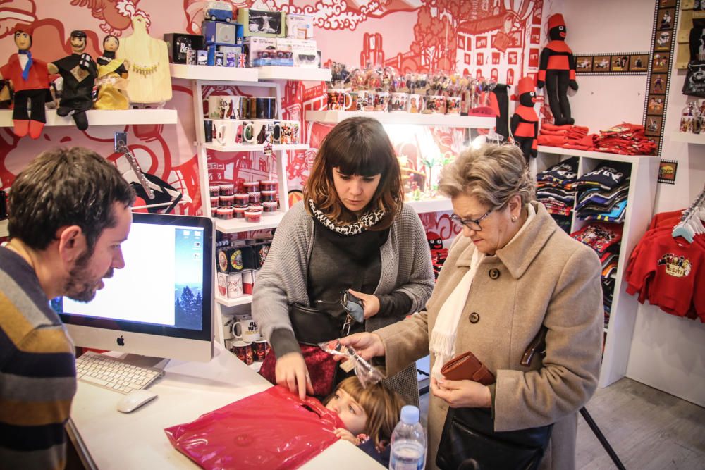 Pasión por los pajes de los Reyes Magos en Alcoy