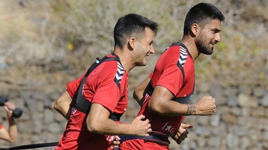 Mauro dos Santos (dcha.) durante un entrenamiento.