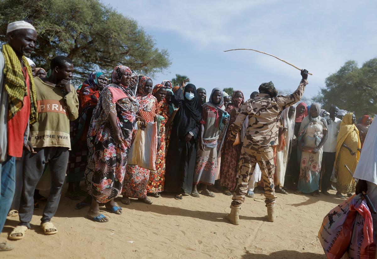 Refugiados sudaneses buscan asilo en El Chad