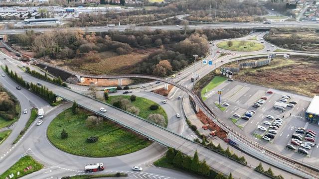 Fotos de dron de la pasarela Lugones La Fresneda finalizada.
