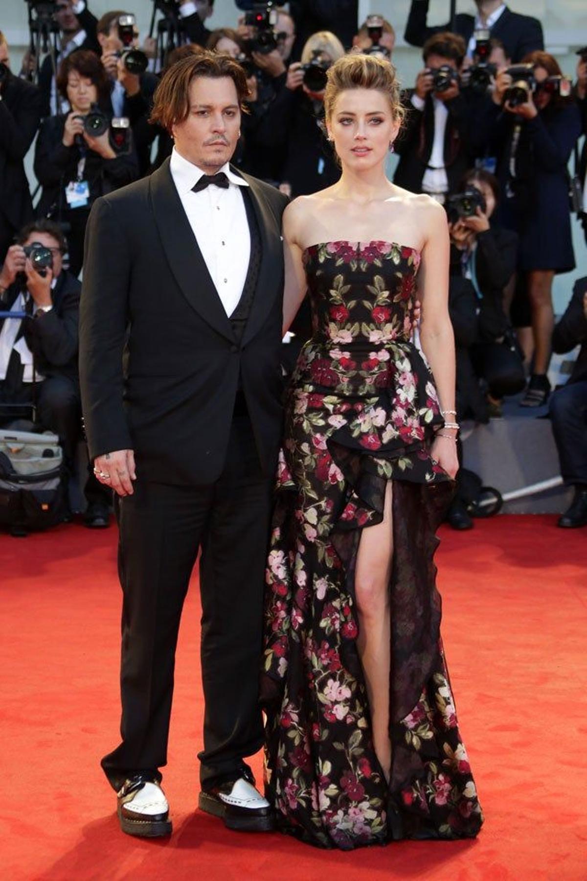 Johnny Depp y Amber Heard en el estreno de 'The Danish Girl' en el Festival de Venecia