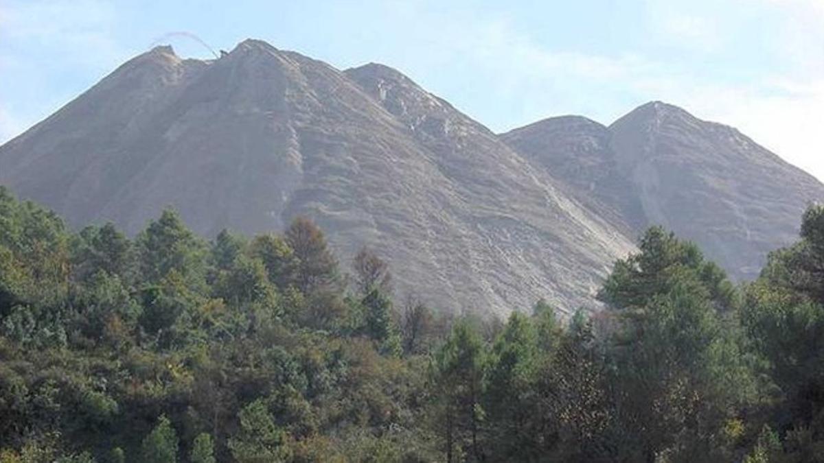 La montaña de residuos salinos de El Cogull, en Sallent, fruto de décadas de actividad minera.