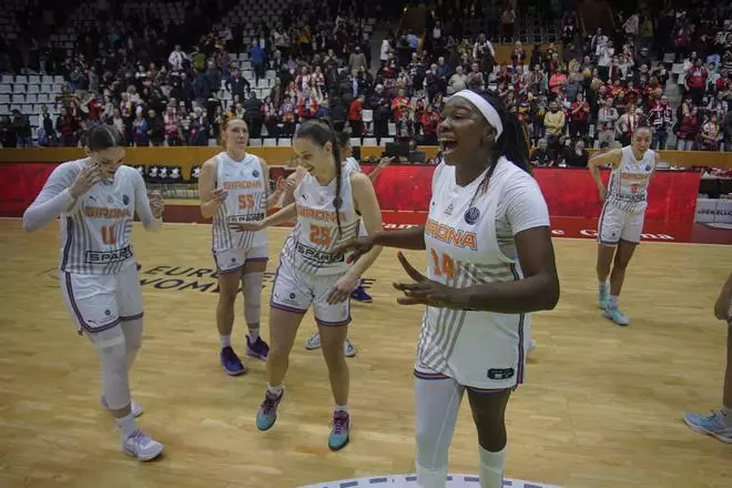 Les imatges del partit de l'Uni contra el Carolo