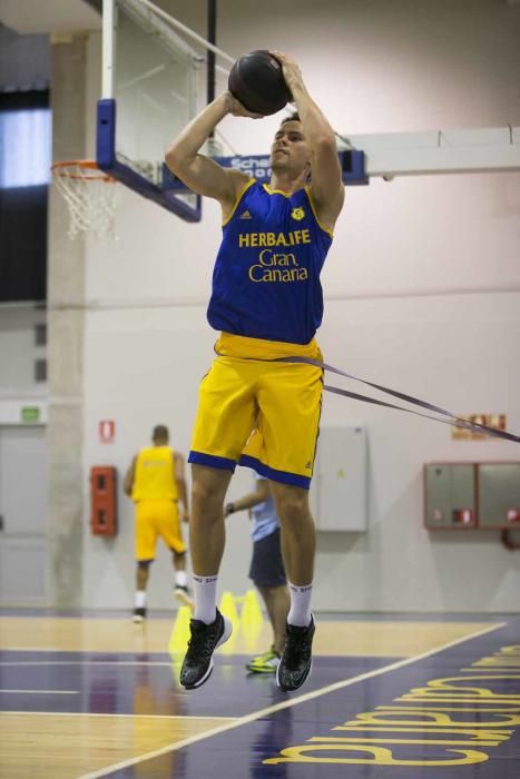 Primer entrenamiento del Herbalife Gran Canaria