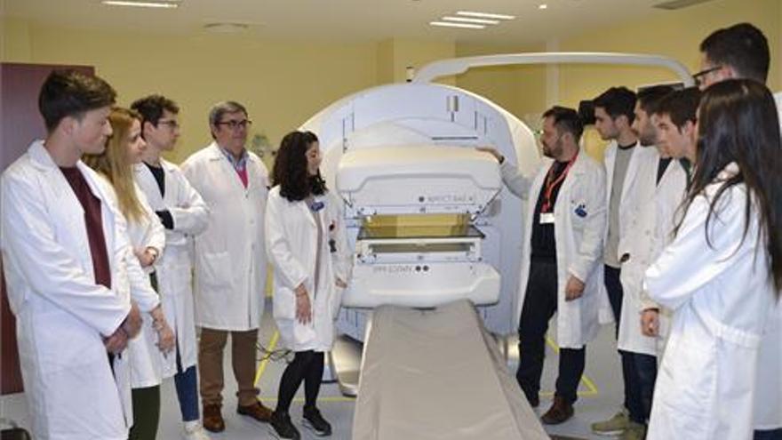El CEU de Castelló podrá hacer prácticas sanitarias en los hospitales públicos