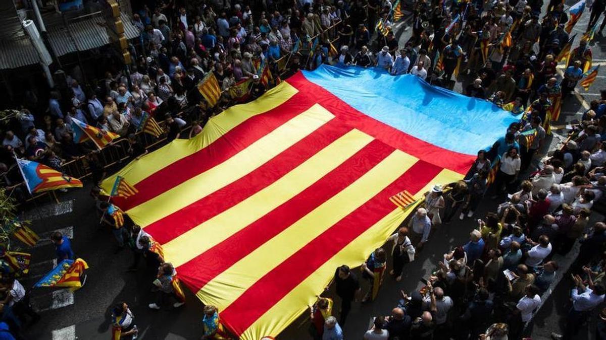 Bandera gigante de la Comunitat Valenciana