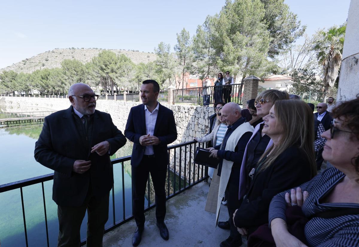 Rodríguez Mulero y el presidente de la diputacón, esa mañana en Antella junto al cura, la alcaldesa y la presidenta de la Mancomunitat de la Ribera Alta.