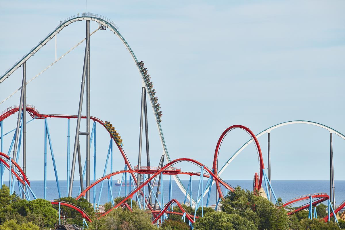 Shambhala y Dragon Khan, dos de los emblemas de PortAventura World