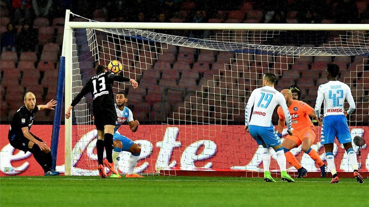 Caldara tumbó al Nápoles en San Paolo