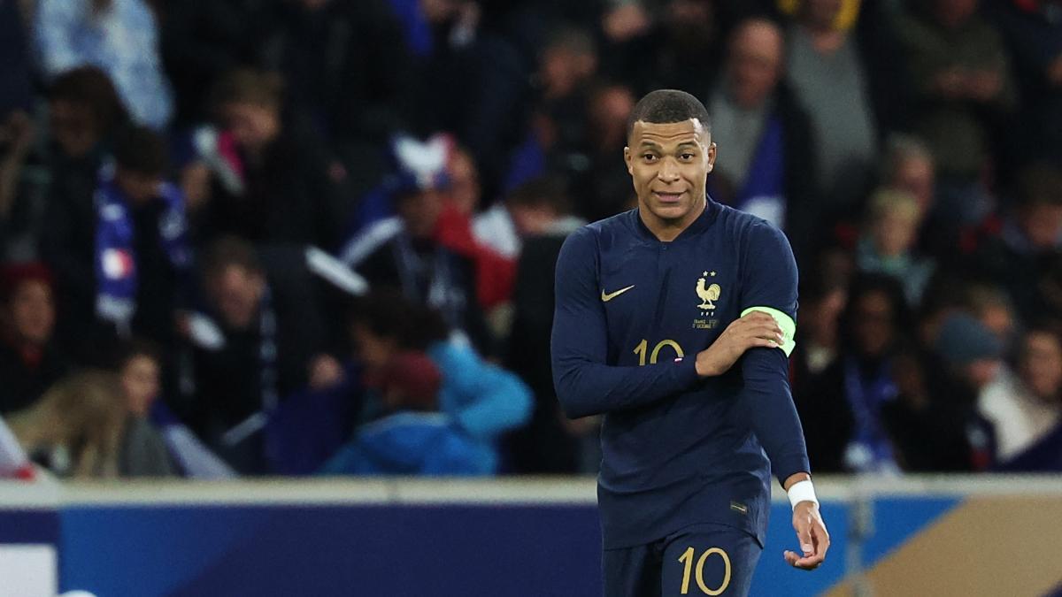 Mbappé, en un partido con la selección francesa