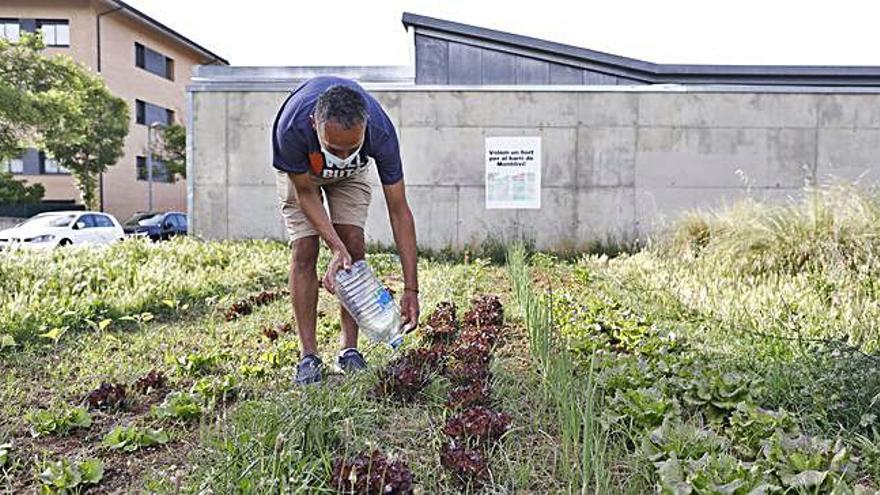 Els barris de Girona es mengen l’asfalt | ANIOL RESCLOSA