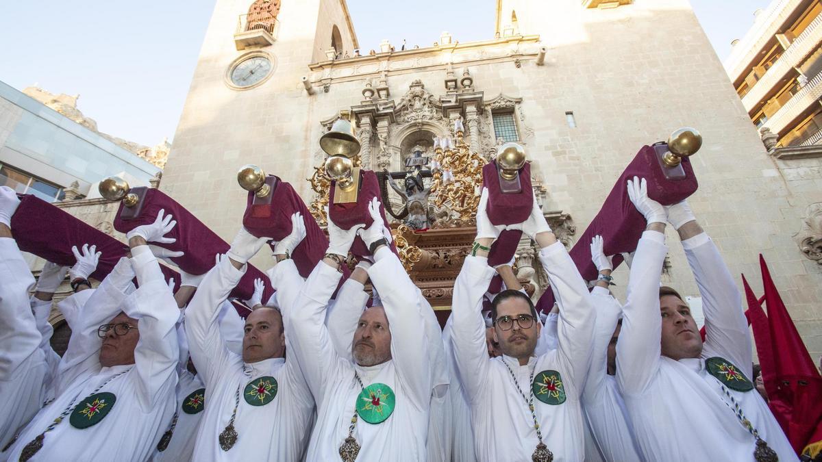 Semana Santa Alicante: Hermandad del Cristo del Mar y Nuestra Señora de los Dolores