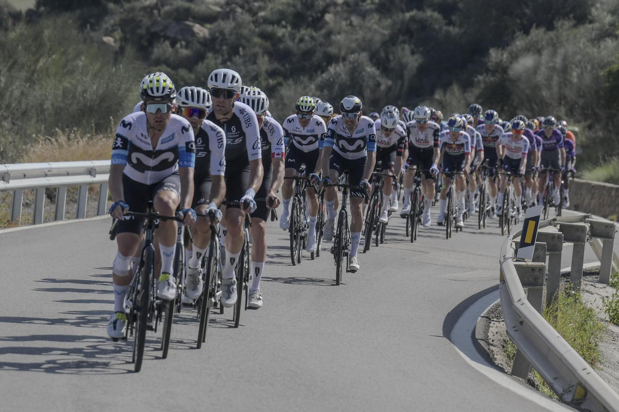 La primera etapa de la Vuelta a Andalucía Ruta del Sol 2025, en imágenes