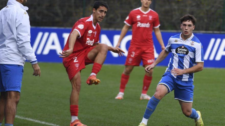 Manuel Pablo y Nájera, ante el Marino de Luanco.  | |  CARLOS PARDELLAS