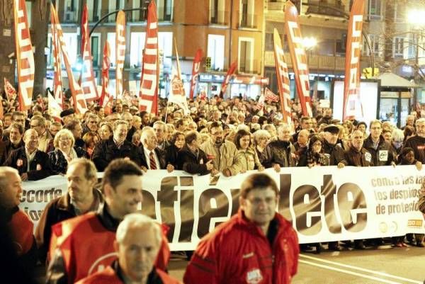 Fotogalería: Protesta en contra del recorte a las pensiones