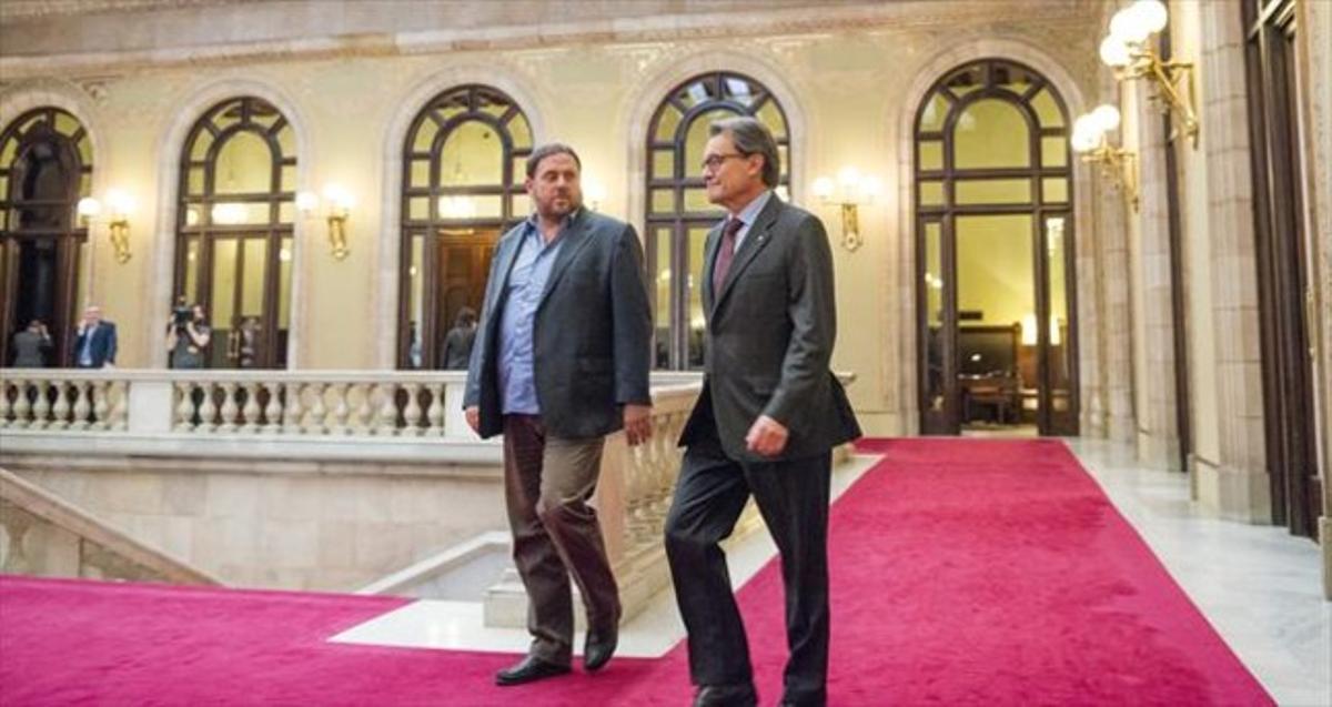 Entesa independentista 8 Oriol Junqueras i Artur Mas, a la sortida del despatx del president al Parlament, el novembre del 2014.