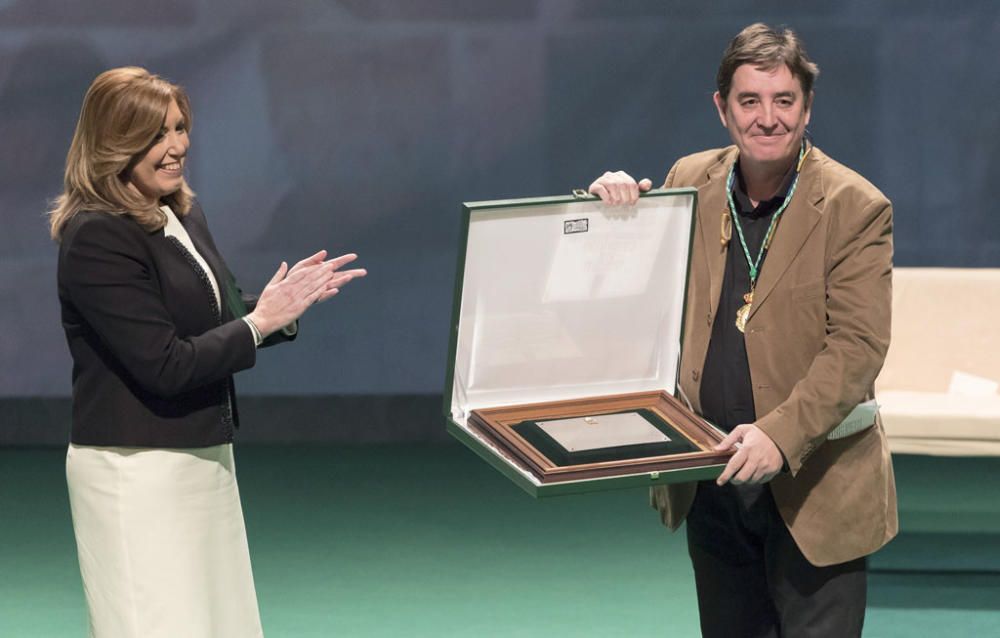 SUSANA DÍAZ ENTREGA LAS MEDALLAS DE ANDALUCÍA