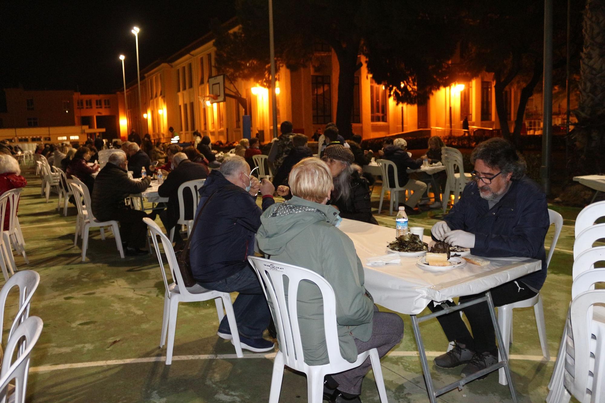 Las mejores imágenes de la 'torrà' popular de la Festa de la Carxofa