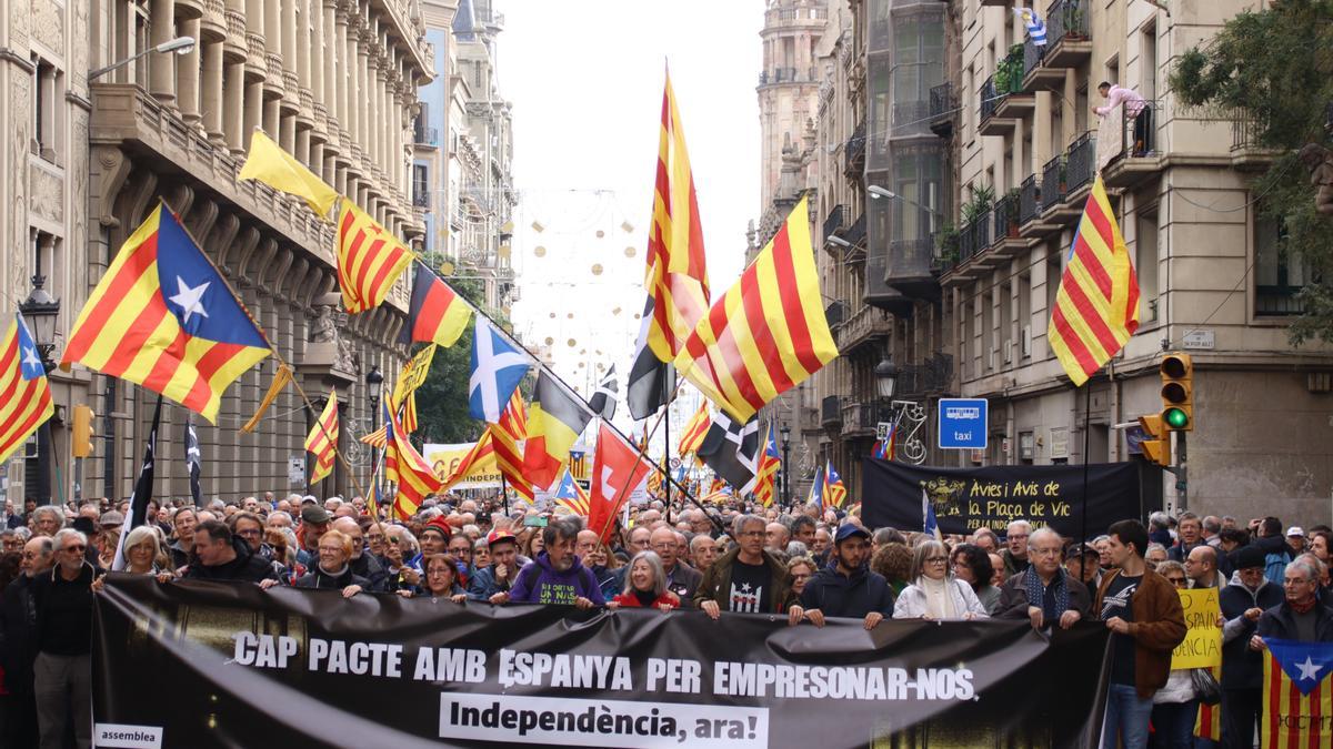 Capçalera de la manifestació de l'ANC contra la reforma del Codi Penal